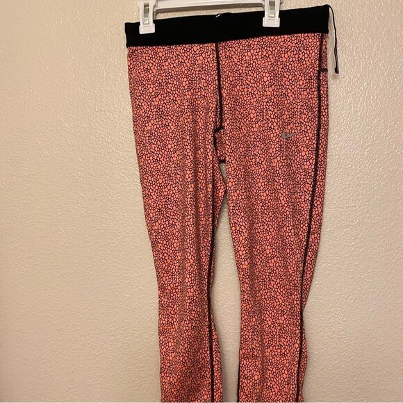 NIKE run relay compression Fit Womens Capri crop Training orange print legging S - Picture 4 of 10